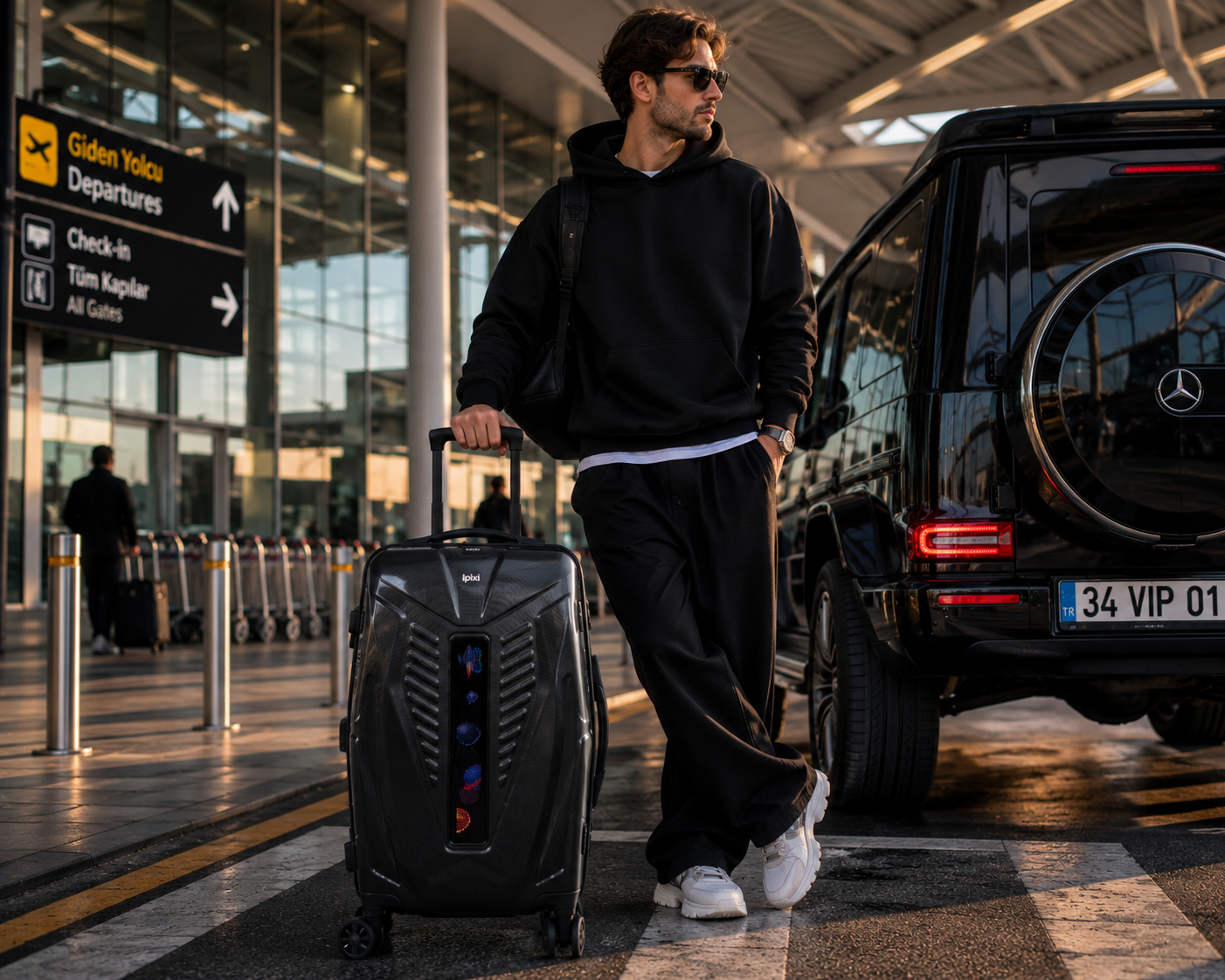 iPixi - Galaxy Voyager LED Smart Travel Black Suitcase